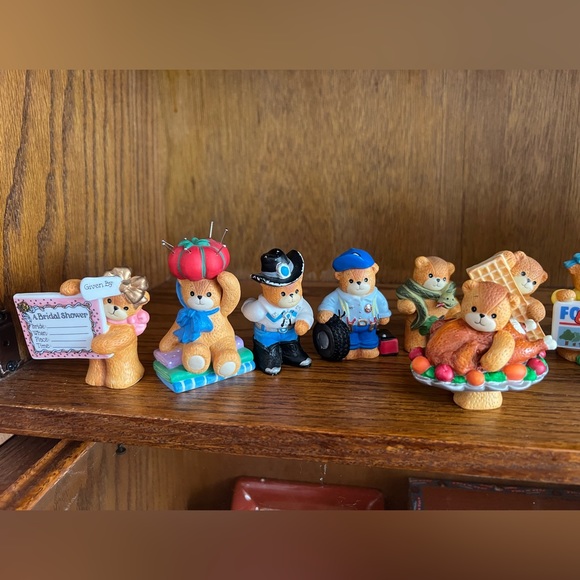 Lucy and Me Bears Lot of 14 Vintage Figurines - Picture 2 of 6